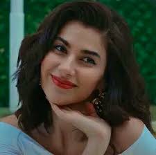 who else misses bryony and liv in videos?