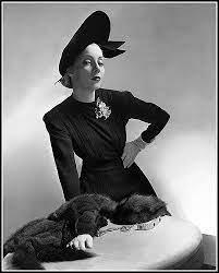 Helen Bennett In High Brimmed Hat By Alphonsine Diamonds And Sapphires Jewelry By Black Starr And Frost Gotham Photo By Horst Vogue 1938 Vogue Magazine Vogue Photo Vogue