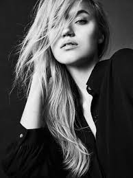 Time with Madeline Wright @madelinewrightt represented by @heroesmodels  with hair and makeup by @liamhairmakeup . . . . @tentonstudio . . . .  #model #modeling #fashion #beauty #portrait #photography #modelshoot