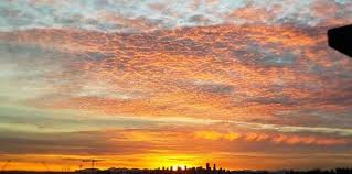 This Breathtaking Cotton Candy Sunset Painted Vancouver Skies Last Night Photos Vancouver Is Awesome