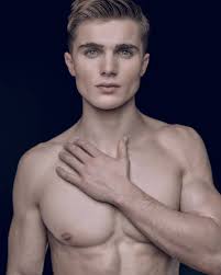 MenFashionDaily-Love — Radu Ionut by Adam Washington for Victor Magazine