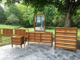 Mid Century Dixie Furniture 5 Piece Bedroom Set With King Headboard Dixie Furniture 5 Piece Bedroom Set Furniture