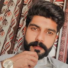 Fox News hosts Sean Hannity and Ainsley Earhardt can't help but make some  news with their relationship.