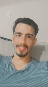 Robert Bonifacio's Instagram, Twitter & Facebook