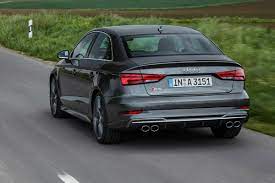 Sie vereint dynamische fahrleistungen mit elegantem, coupéhaftem design und ist die audi s3 limousine* ist für schnelle manöver gerüstet, denn der serienmäßige quattro allradantrieb sorgt für hervorragende traktion, das. Audi A3 S3 Facelift 8v 2016 Erster Test Motoren Preise