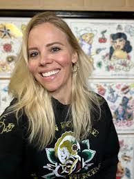 Tiffany Tinney's Instagram, Twitter & Facebook