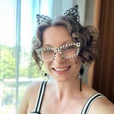 Audiobook Empire (@AudiobookEmpire)