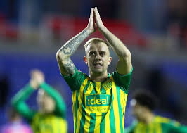 Karierę piłkarską rozpoczynał w pogoni szczecin, skąd w 2007 trafił do legii warszawa. Kamil Grosicki Posts Picture With Wife As Club Announces Departure