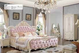 Kunstleder betten zeichnen sich nicht durch einen ganz bestimmten stil aus, sondern bieten eine breite palette an design. Luxus Chesterfield Betten Konigliches Leder Bett Palast Hotel Doppelbett Neu 907 Ebay