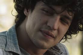 Gabriel Leone pede para repetir teste e vira protagonista em filme