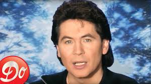 Bernard Minet : Les ennemis de la Terre (Clip officiel)