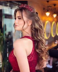 704 x 564 px dugun sac modelleri topuz genc . Nisan Saci Acik Modeller Bride Hairstyles Wedding Hair Trends Wedding Hair Inspiration