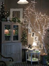 Las ideas que te traigo a continuación harás que tu visita vea con admiración tu entrada. 13 Ideas Originales Y Baratas Para Decorar Tu Casa Esta Navidad En Familia Decoracion En El Hogar