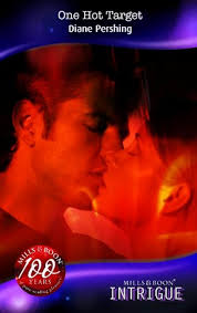 One Hot Target (Mills & Boon Intrigue): Diane Pershing: 9780263859706:  Amazon.com: Books