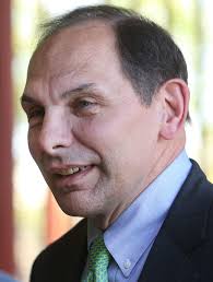 Federal officials visit Pima County employment center