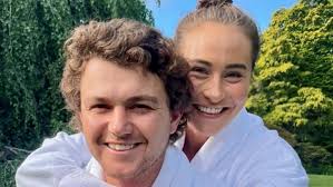 Roma midwife, Anna Wilson, competes