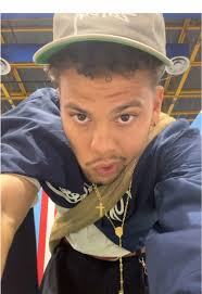 Outfit Inspiration Featuring Alvaro Diaz