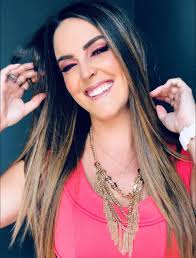 Patty López de la Cerda added a...