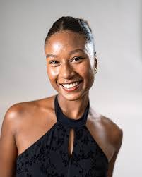 Perla Pace's Instagram, Twitter & Facebook