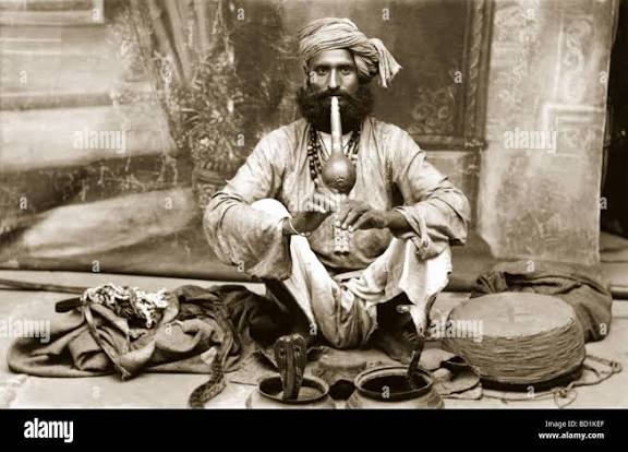 Fakir india fakir indian hi-res stock photography and images - Alamy