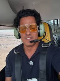 تجربة الطيران مهما تتوصف متعرفش تديها حقها 🛩️🛩️✈️ @alharath.ae كابتن  كبييير