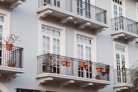 Durch die kostenlose überlassung der wohnung verringert sich allerdings nicht das vermögen des wohnungseigentümers, lediglich seine einnahmesituation verschlechtert sich. 20 000 Besten Wohnungen Fotos 100 Kostenloser Download Pexels Stock Fotos