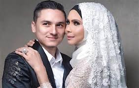 Aku sendiri sudah nggak tahan. Cerpen Suami Muda Sentiasa Panas