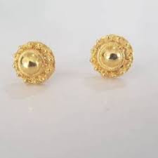 Perhiasan emas seperti anting emas, merupakan salah satu aksesoris yang sangat lazim digunakan untuk ke kantor maupun acara lainnya. Giwang Emas Asli Kadar 875 Model Kendari 2 Gram Shopee Indonesia