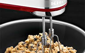 Also includes dough hooks and blending rod. Kitchenaid Hand Mixer 7 Speed Vs 9 Speed July 2021 Stunning Reviews Updated Bonus
