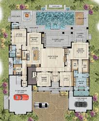 Each traditional house had an ambal kulam or a pond, as well, at the end of the chuttu verandah. House Design With Pool In Middle