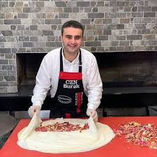 Czn burak offers more than 212 delicious dishes. Czn Burak Restaurateur Wiki Bio Age Height Weight Girlfriend Family Career Net Worth Facts Starsgab