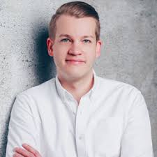 The group holding company is gruner + jahr gmbh, headquartered in hamburg . Henning Meyfarth Head Of Digital Business Management Women People Fashion G J Medien Gmbh Gruner Jahr Digital Media Xing