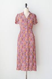 Wow My Grandma Made Countless Dresses Just Like This But With Patch Pockets On The Front V Pink Dress Fashion Vintage Inspired Outfits Vintage Style Dresses