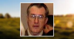 Troy Wills's Instagram, Twitter & Facebook