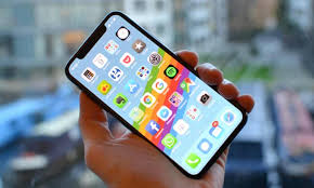Yes, it's really useful to unlock the lock screen if you have notification previews disabled while locked , where the messages will appear once your face is scanned. Iphone X Review Apple Finally Knocks It Out Of The Park Iphone X The Guardian