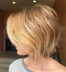 Die bob frisuren sind eine der beliebtesten frisuren für frauen, vor allem diejenigen, die frauen mit kurzen oder mittellanges haar. Bob Frisuren Fur Feines Haar Im 2020 Frech Kurz Mittellang Stylestate De