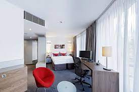 At hilton garden inn stuttgart neckar park, guests have access to a health club, a sauna, and free wifi in public areas. Pin Auf Hilton Garden Inn Bad Cannstatt