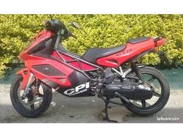 The cpi gtr 180 may look like a motorcycle, but most of its features are quite scooteresque. Cpi Scooter Cpi Gtr Used The Parking Motorcycles