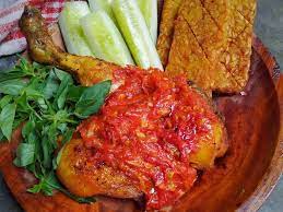 Resep Ayam Penyet Sambalnya Maknyuss Enak Buat Makan Siang Okezone Lifestyle