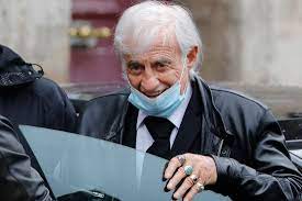 As a boy he was more interested in sport. 3d55jolmbq1kkm