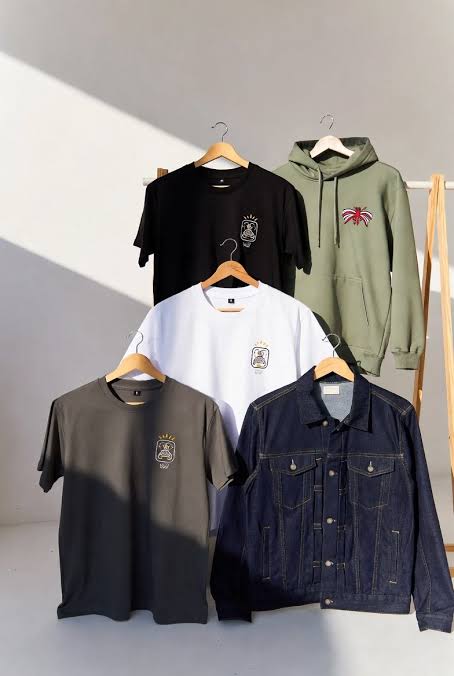 Custom T-Shirts No Minimum: How to Launch and Scale Your Apparel Line with  Flexible Customization - LYDENIM