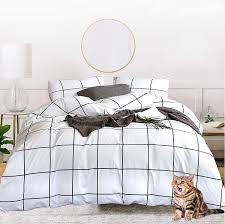 Our comforters & sets category offers a great selection of bedding comforter sets and more. Amazon Com Jumeey White Comforter Set Queen Plaid Checkered Comforter Full Cotton Men Women White And Black Buffalo Check Grid Bedding Comforter Sets Teens Boys Girls Modern Gingham Quilt 3 Pcs Full Size