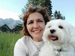 Hi..: I'm new to the area… I need a vet recommendation for my 3 dogs 😊