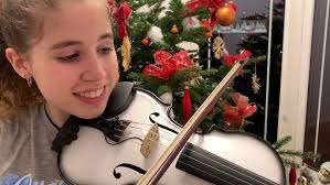 Nina-Sofie spielt "let it snow" Klassen: Josef Hell (MdW), Marcus Wall,  Rainer Nova, Engelbert Gagl