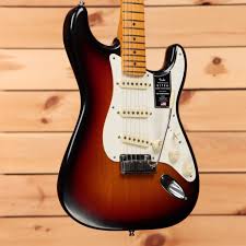 Fender American Ultra Luxe Vintage '50s Stratocaster 3-Color Sunburst