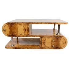 In addition to contrasting shapes, art deco designers loved to combine materials in their designs. Pin On Art Deco