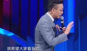 Wáng jùnkǎi, born 21 september 1999), also known as karry wang, is a chinese singer and actor. Three Small Gaps Widened Wang Yuan Borrowed A Couture Dress In A Variety Show But Embarrassed Because It Didn T Fit Yqqlm