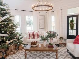 Fixer Upper Christmas Decor Page Two The Harper House Farmhouse Christmas Decor Fixer Upper Style Decor Magnolia Home Decor