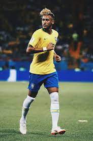 If you're looking for the best neymar background brazil flag 2018 then wallpapertag is the place to be. Neymar Jr Wallpaper Brazil 1280x1920 Wallpaper Teahub Io