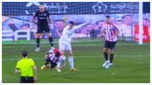 Real madrid vs athletic bilbao: Supercopa De Espana Real Madrid Rubiales Apologises After Tv Fails To Show Late Controversial Incident In Real Madrid Vs Athletic Club Clash Marca In English